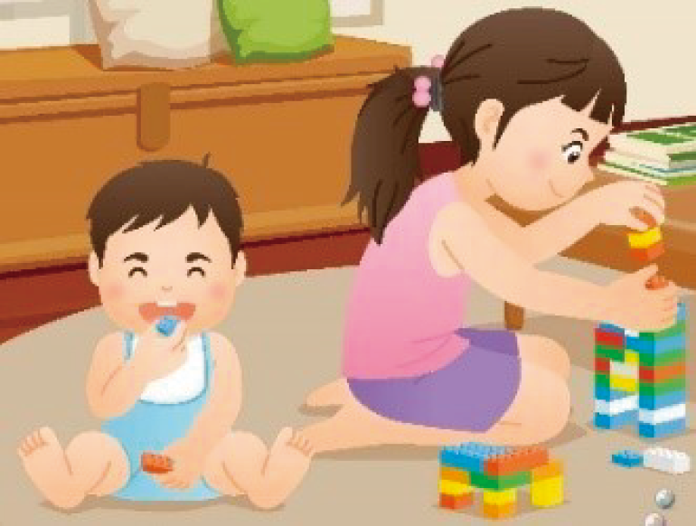 乳幼児が姉のおもちゃを口に入れようとしているイラスト